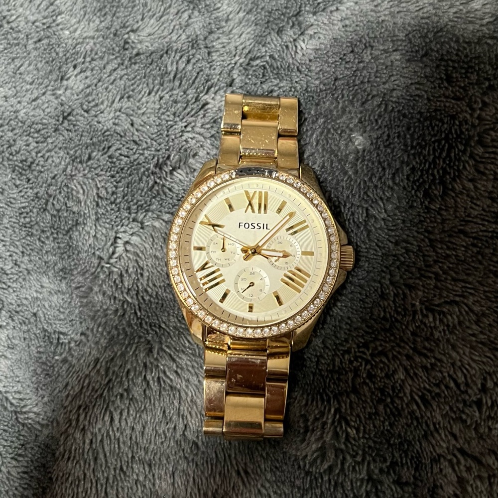 Fossil Gold Diamond Face Watch